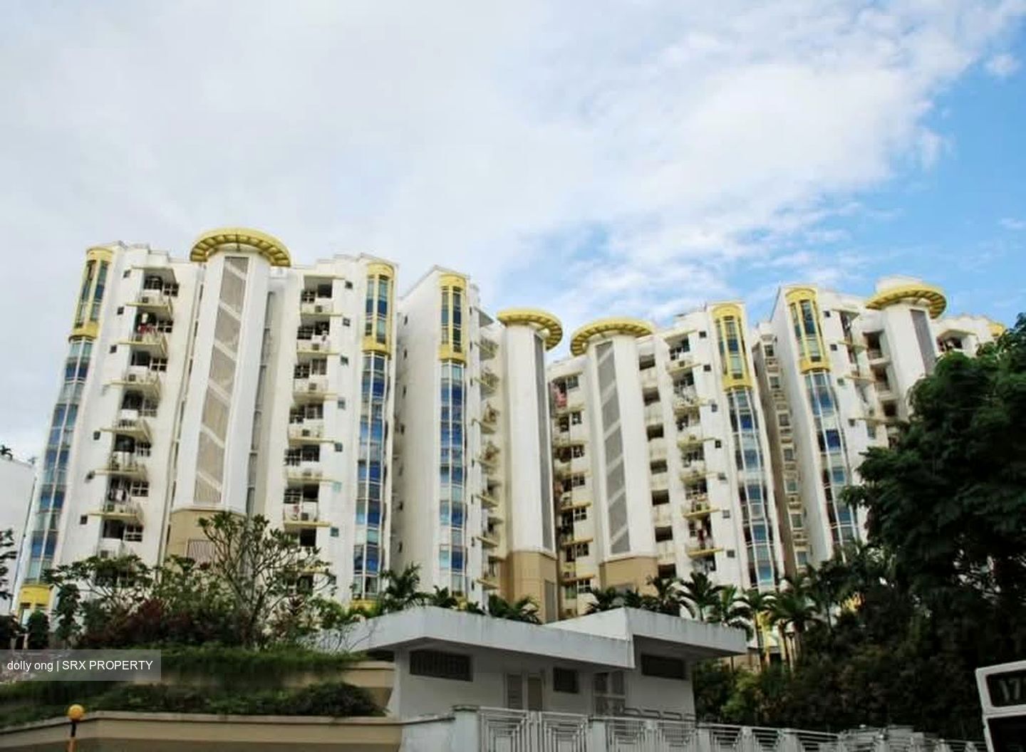 Hillington Green (D23), Condominium #574420361